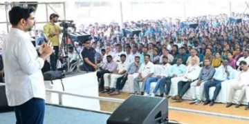 సమాజంలో మార్పు కోసం..యువత రాజకీయాల్లోకి రావాలి