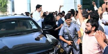 లోకేష్ కు గ్రాండ్ వెల్కమ్