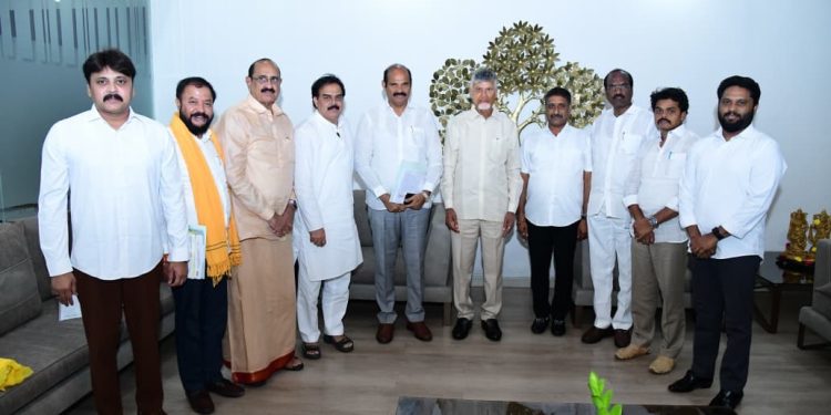 ఏలూరు జిల్లా పురోగతిపై