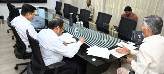 పంట నష్టంపై రెండురోజుల్లో నివేదిక