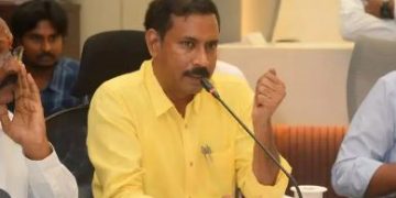 పెట్రోల్, డీజిల్ పై ఎక్సైజ్ సుంకం తగ్గింపు