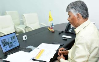 గొలుసుకట్టు చెరువుల పునరుద్ధరణ