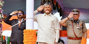 అమరావతి పరేడ్ గ్రౌండ్‌లో నిర్వహించిన 80వ స్వాతంత్ర్య దినోత్సవంలో ముఖ్యమంత్రి చంద్రబాబు నాయుడు గారు పాల్గొన్నారు.