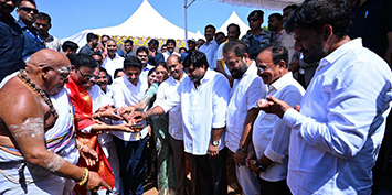 సంతనూతలపాడు నియోజకవర్గం నాగులుప్పలపాడు మండలం చదలవాడ గ్రామంలో రూ.100 కోట్ల పెట్టుబడితో నిర్మించనున్న రాడిసన్ హోటల్ కు రాష్ట్ర విద్య, ఐటీ, ఎలక్ట్రానిక్స్, శాఖల మంత్రి నారా లోకేష్  భూమిపూజ, శంకుస్థాపన చేశారు.