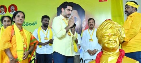 గురువులపై దాడిచేసిన గొడ్డలి పార్టీ